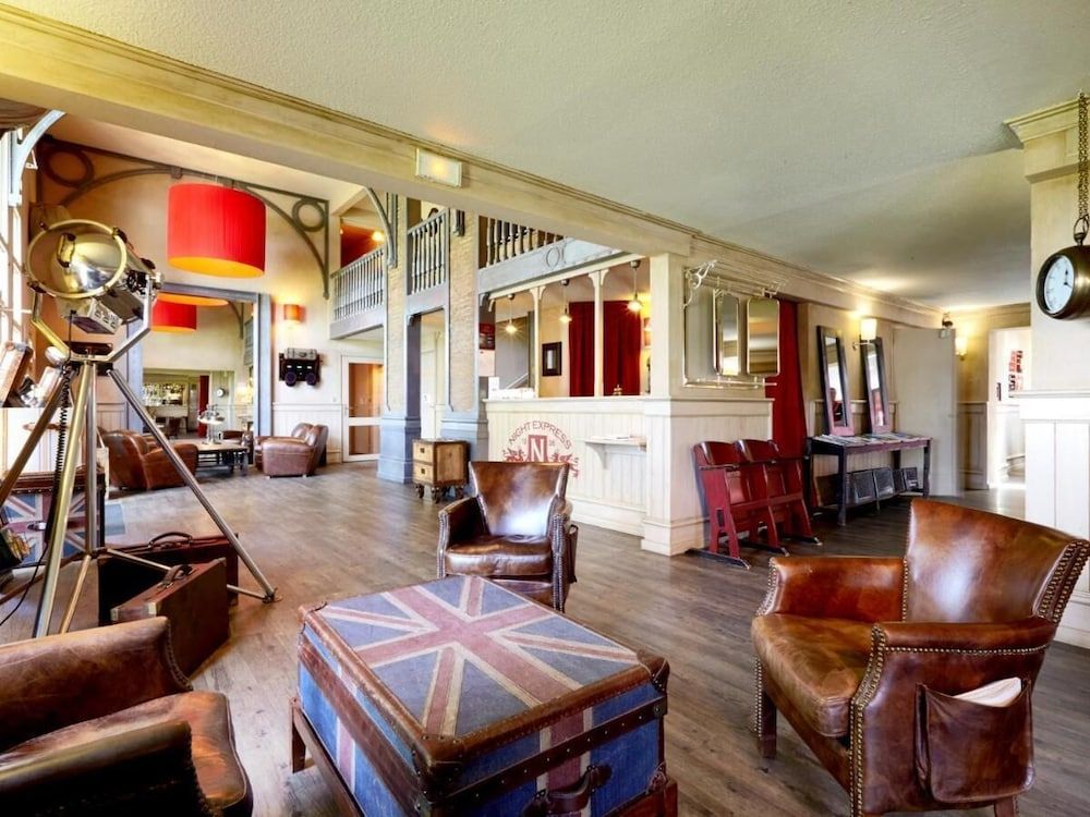 Brit Hotel Essentiel Cholet 2