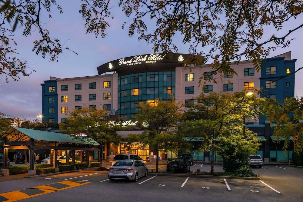 Grand Park Hotel Vancouver Airport, an Ascend Collection Hotel 1