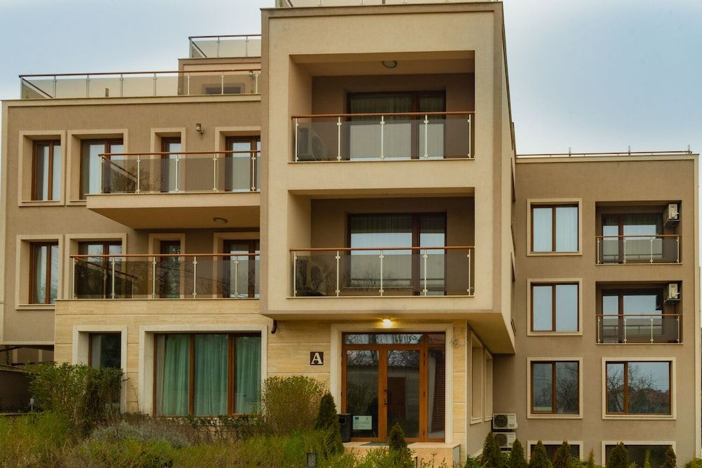Vemara City Boutique Hotel-free parking 1