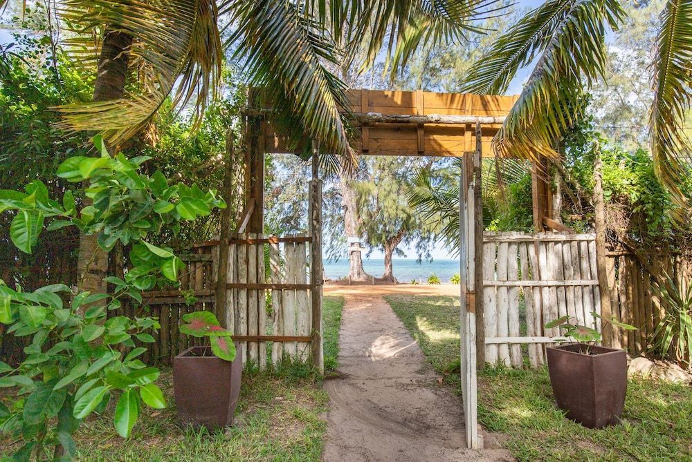 LEMON BEACH LODGE VILANCULO 1