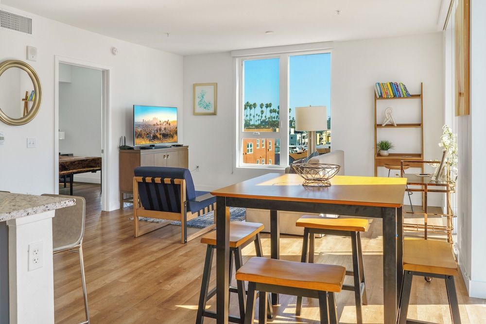 Dream Escape with great rooftop views 1