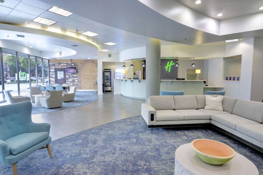 Holiday Inn GAINESVILLE-UNIVERSITY CTR by IHG 2