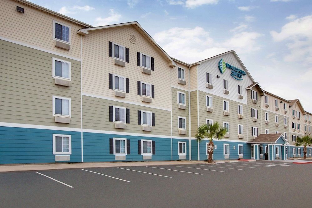 WoodSpring Suites Pharr 1