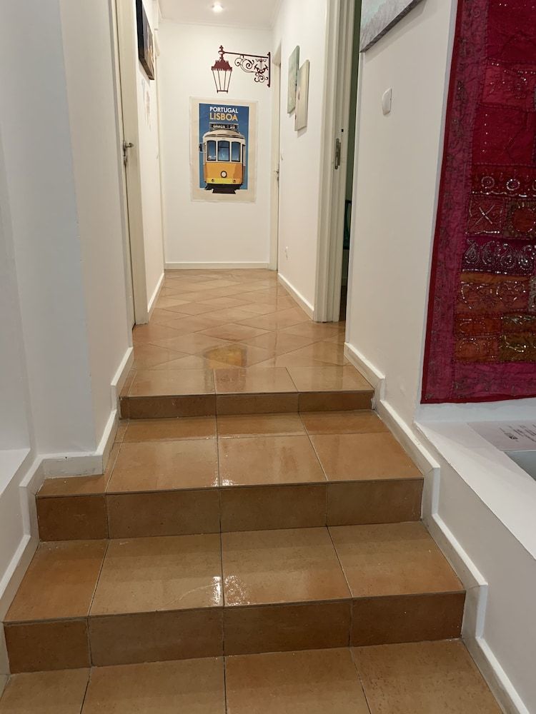 House and Rooms in Lisbon 2