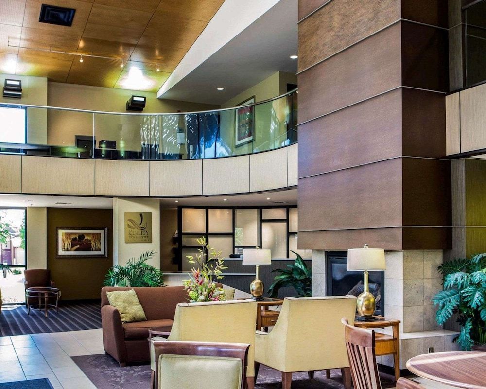 Quality Inn & Suites Peoria North 2