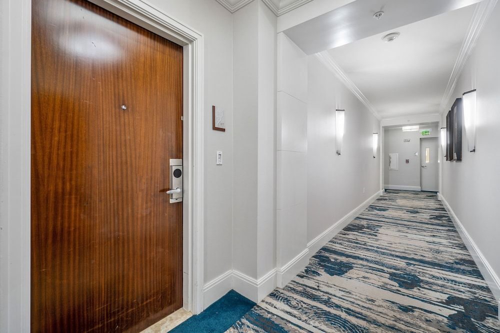 Palm Beach Singer Island Resort & Spa Luxury Suites 1