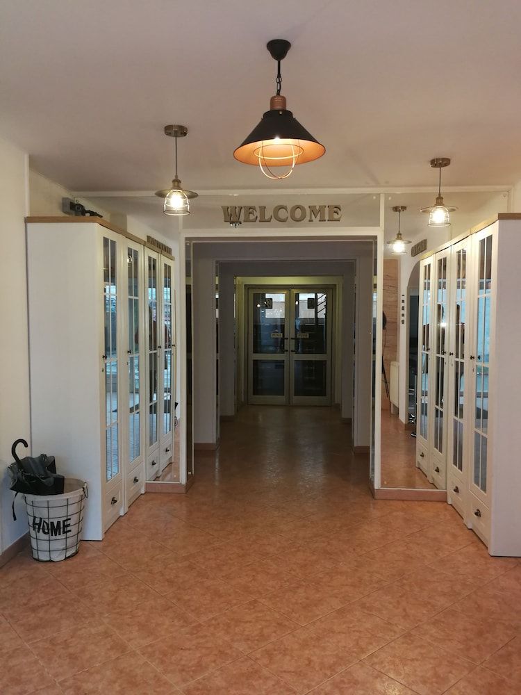 Euro Hotel 2
