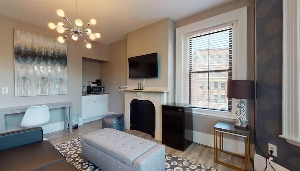 Premier Suites Bay Village 1