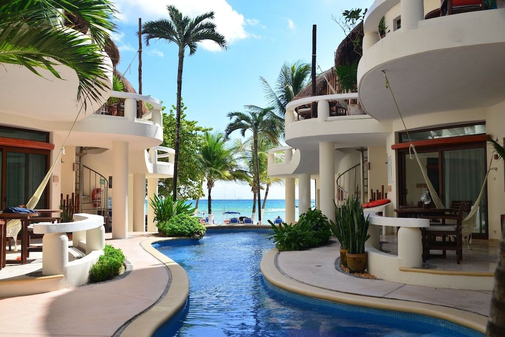 Playa Palms Beach Hotel 1
