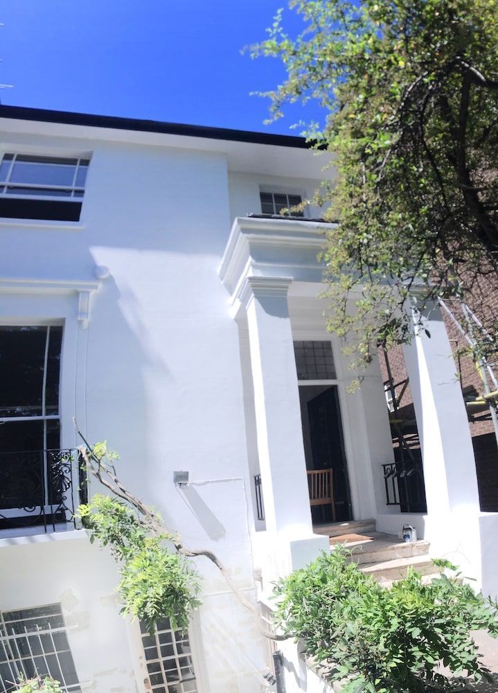 Central Victorian House 1