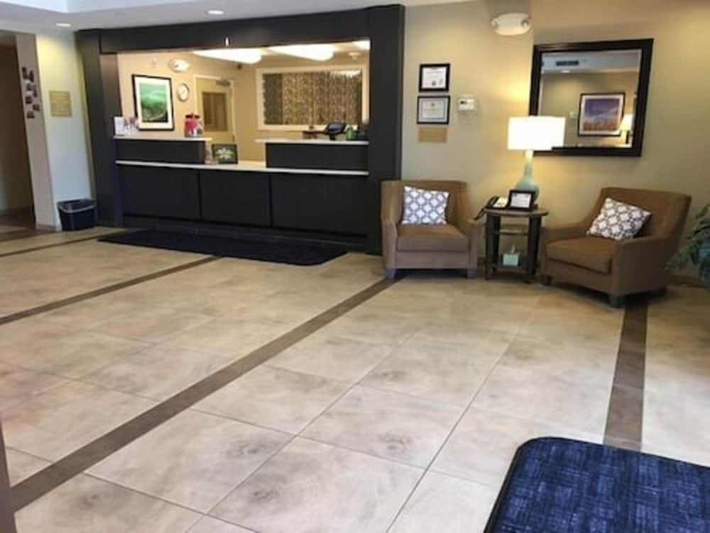 Candlewood Suites SIDNEY by IHG 2