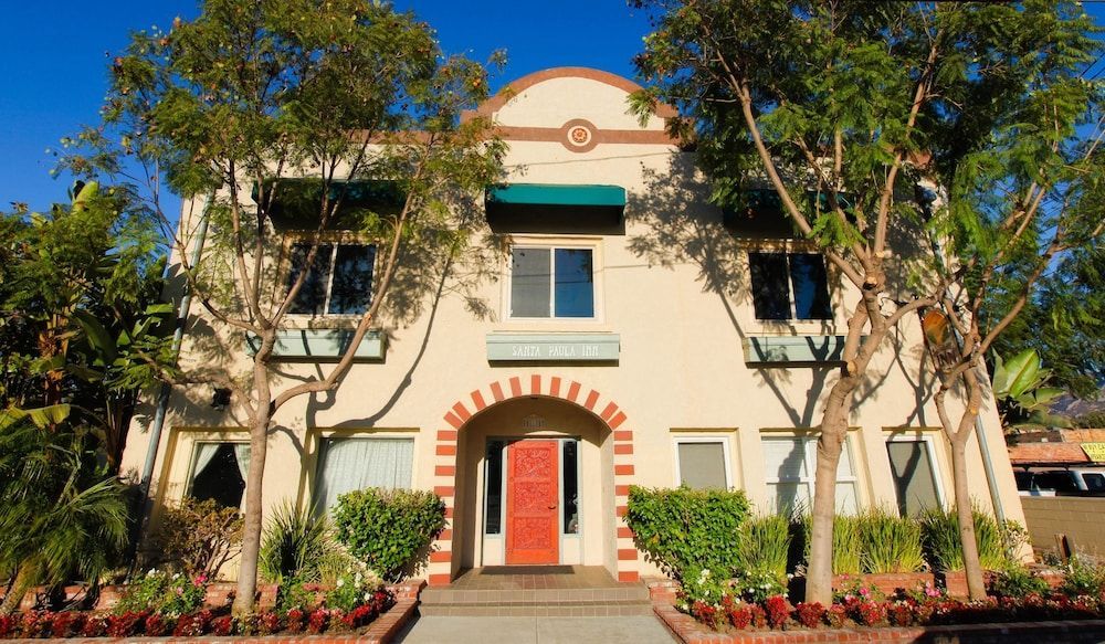 Santa Paula Inn 1