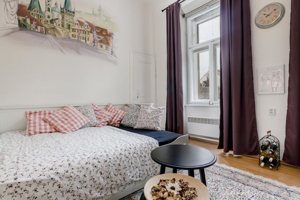 Historic Centre APTs by Michal&Friends 2