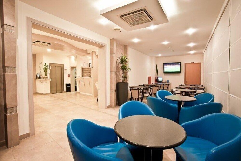 Hotel Thea 2