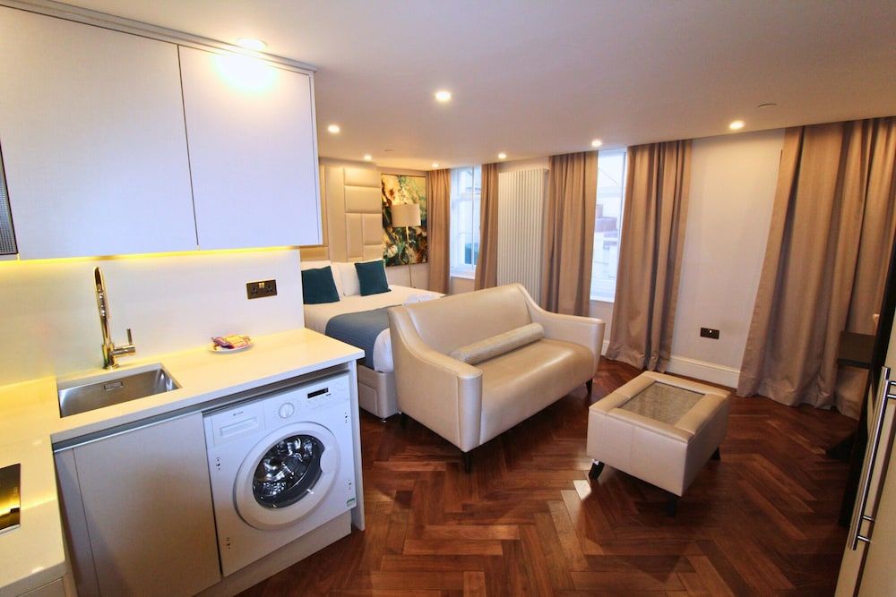 Baker Street Apartments by Viridian Apartments 1
