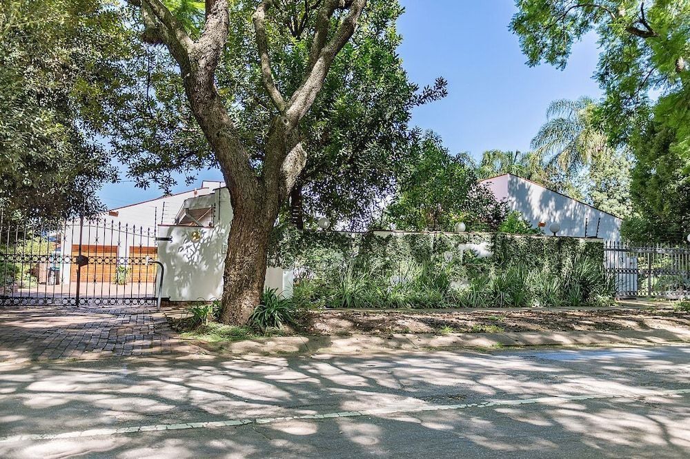 Bay Tree Guest House 1