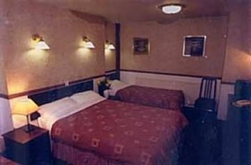 Four Stars Hotel 2
