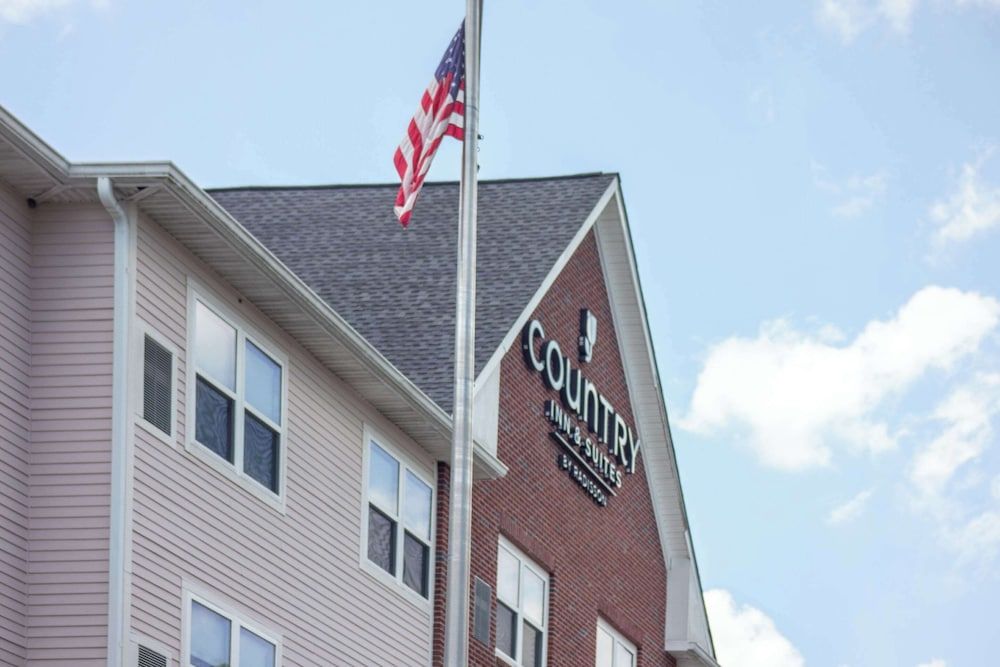 Country Inn & Suites by Radisson, Wilmington, NC 1
