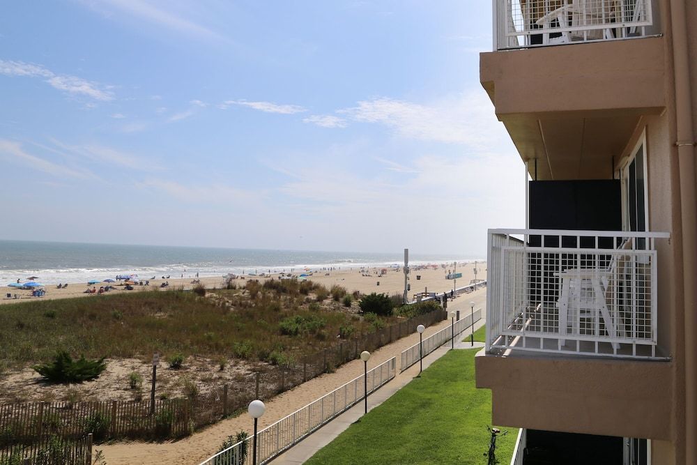 Dunes Suites Oceanfront 1