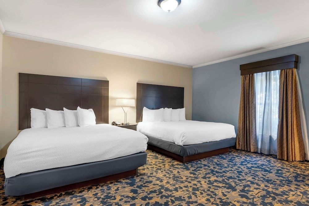 Best Western Brentwood 1