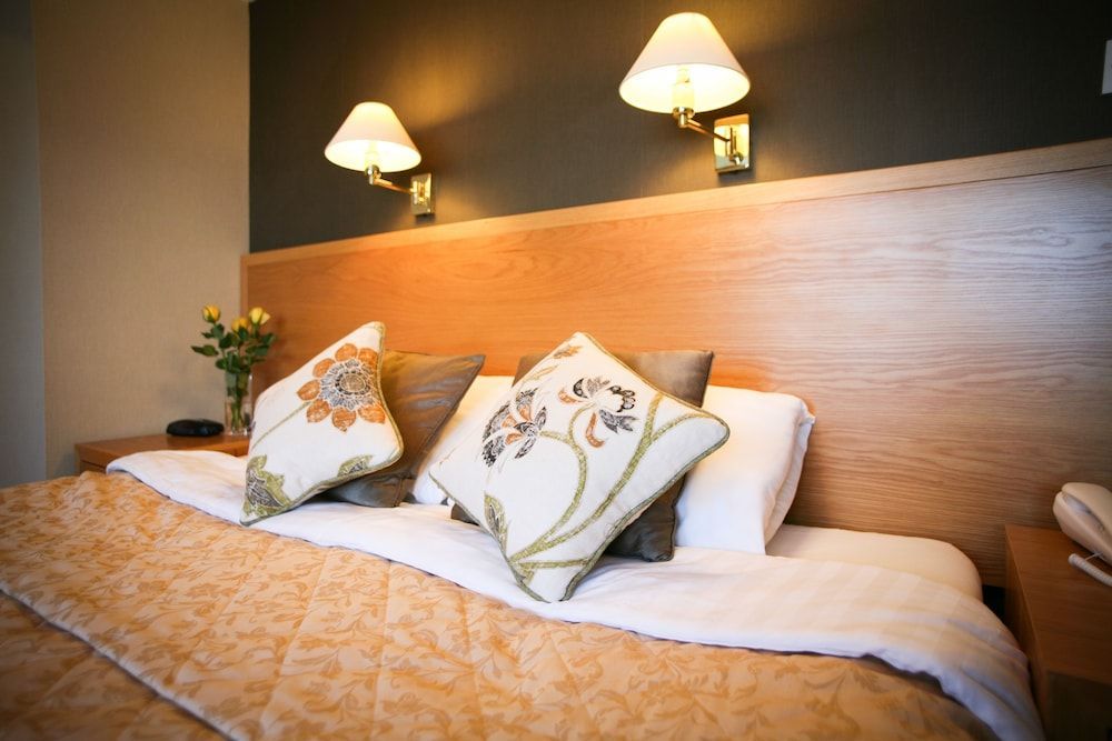 The Tomich Hotel 2