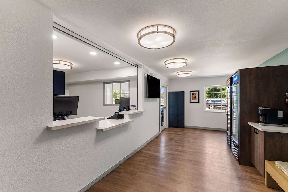 Sonesta Simply Suites Austin South 2