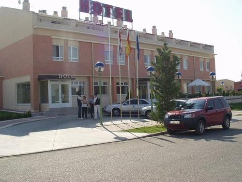 Hotel Ruta del Duero 1