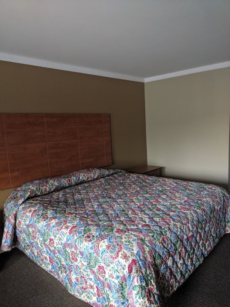 Budget Motor Lodge 2