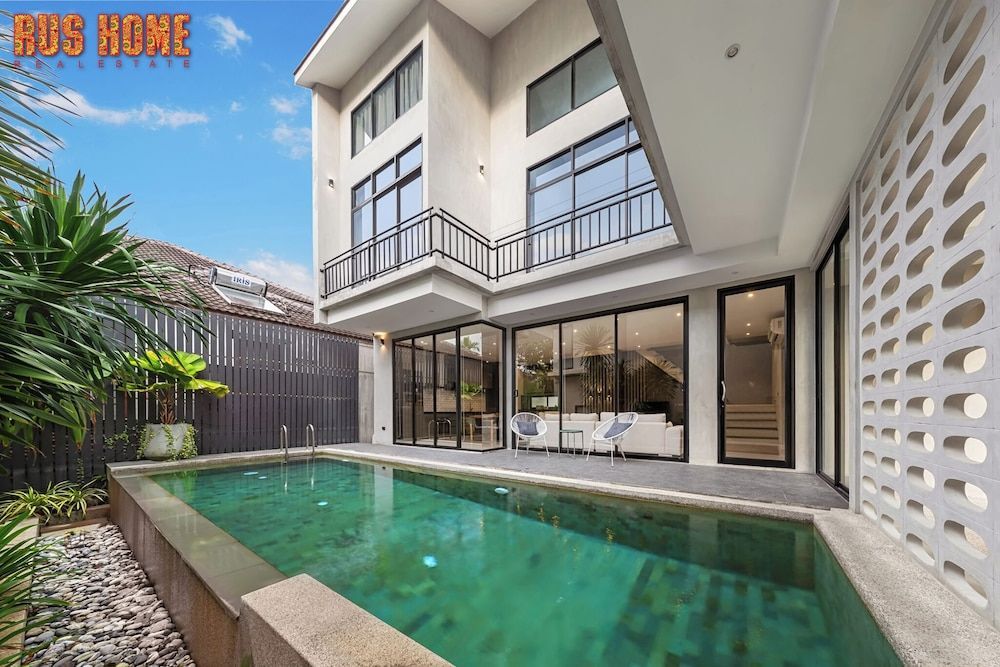 3-Bedroom Wallaya pool villa in Bangtao 1