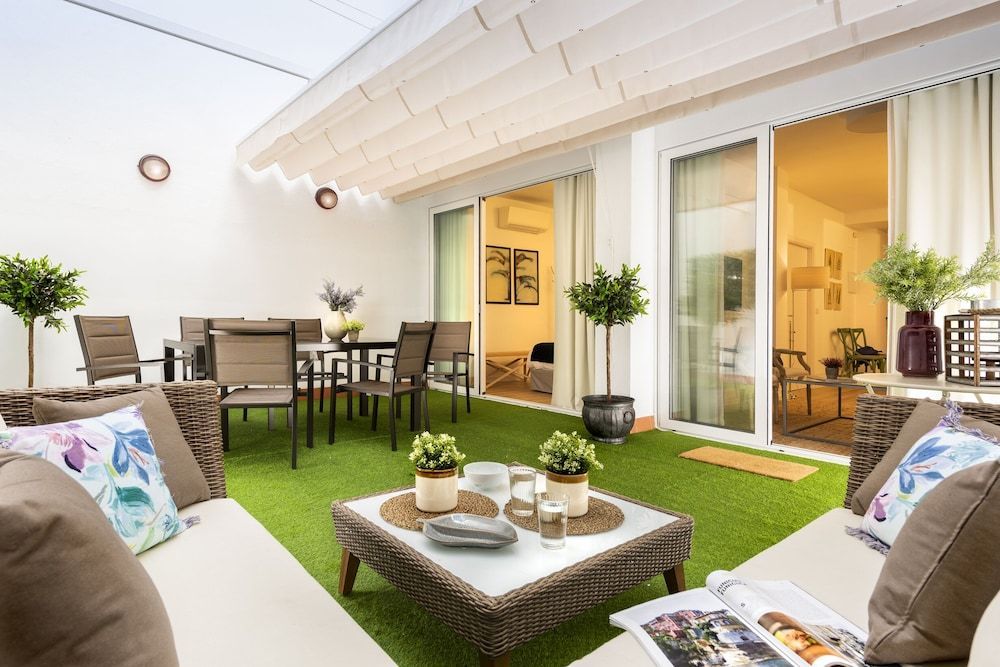 Genteel Home Baños 1