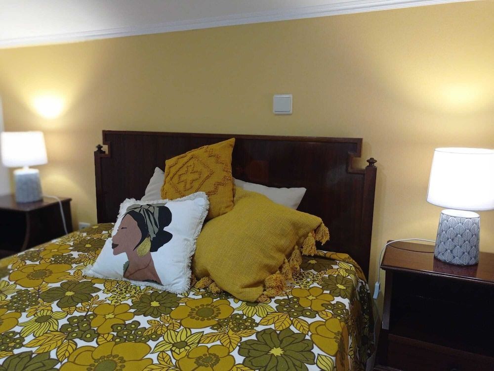 Charming 3-bed Apartment With sea & Mountain View 2