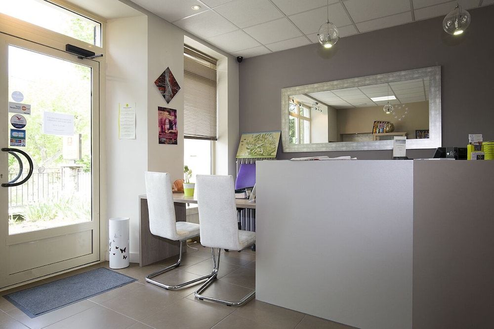 Logis Hotel & Restaurant Le Carnot 2