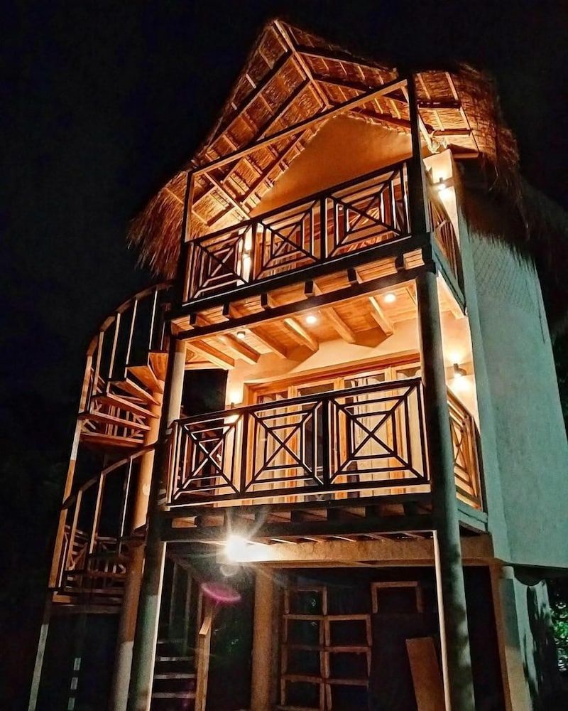 Anaho Beach Club 2