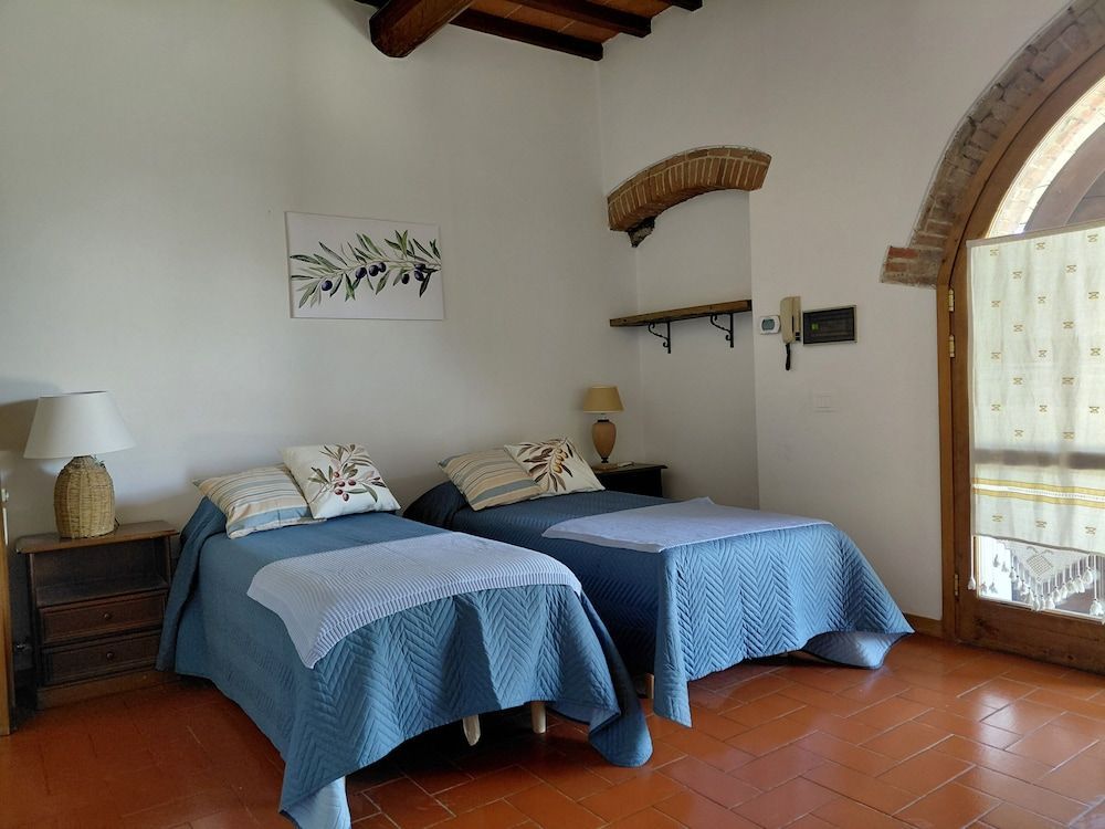 Il Peppolo Country House 2