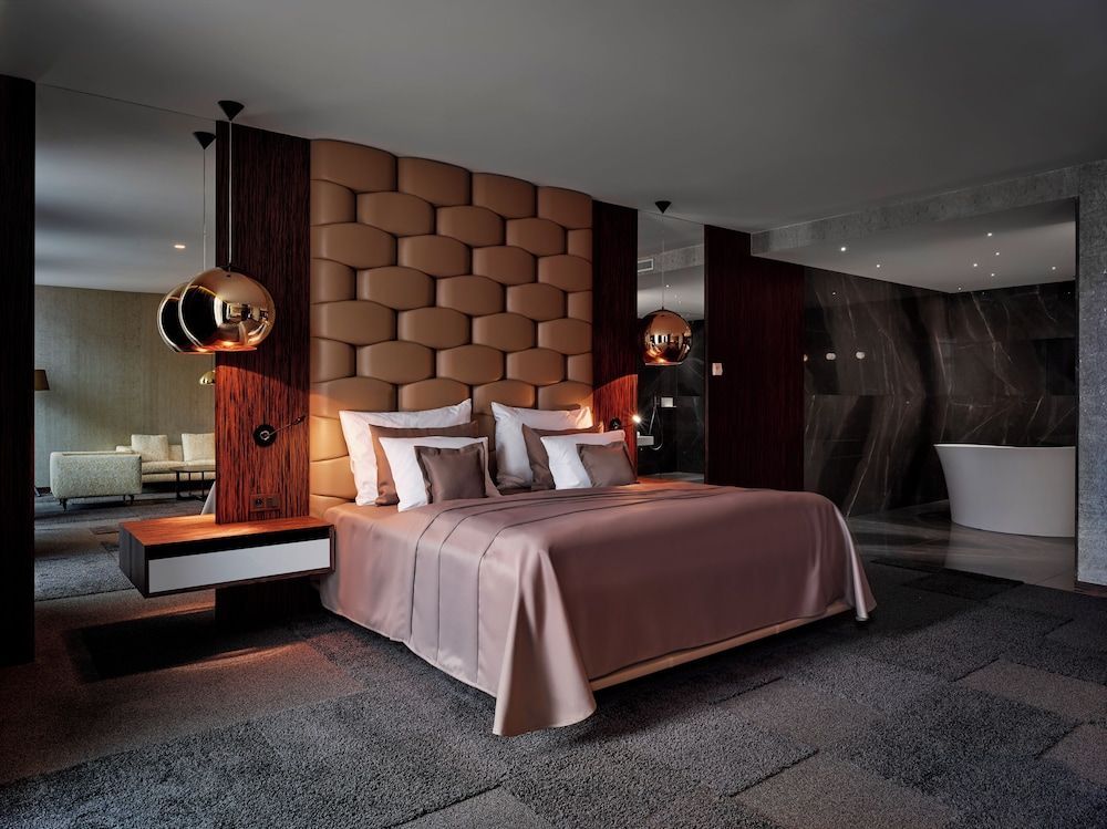 Theatre Hotel 1