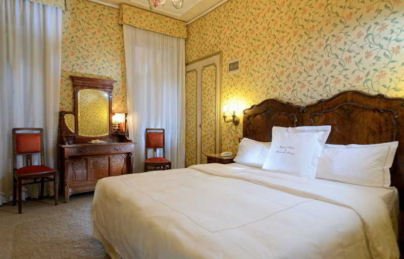 Hotel Flora - By Romanelli Family 1