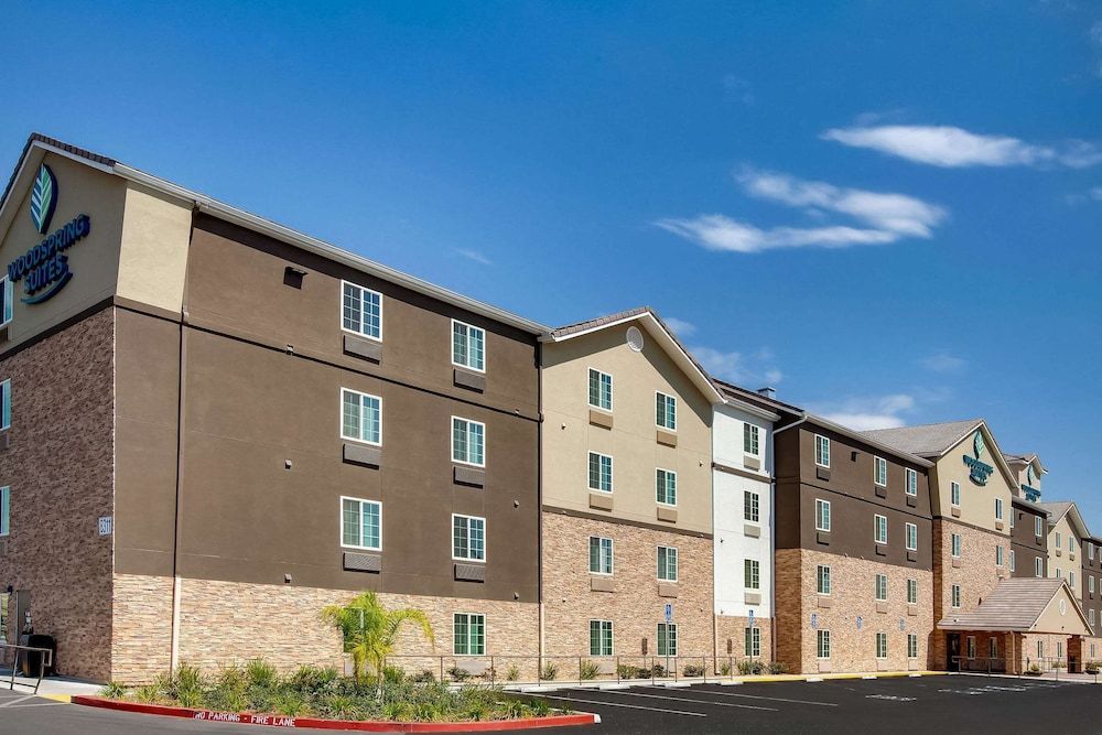 WoodSpring Suites Bakersfield East 1