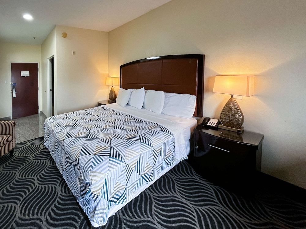 Executive Inn & Suites Breaux Bridge, LA 1