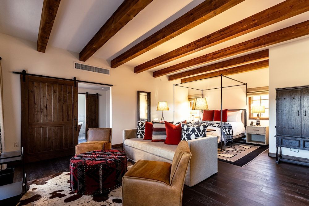 Bishop's Lodge, Auberge Collection 2