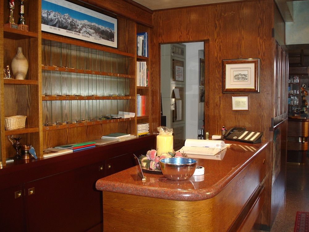 Hotel Adamello 2