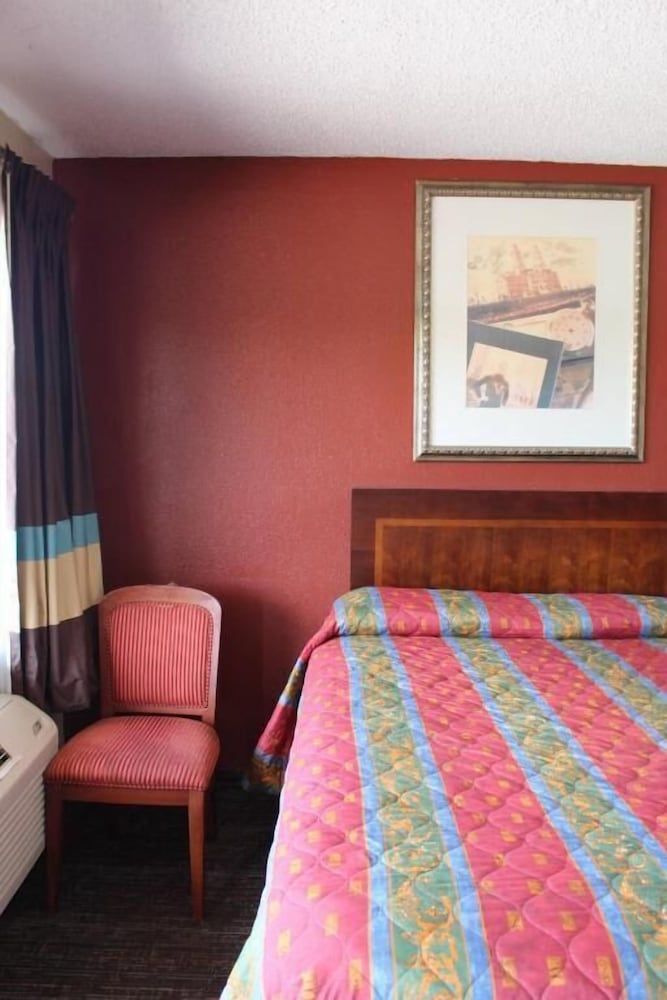 Oak Ridge Inn 2