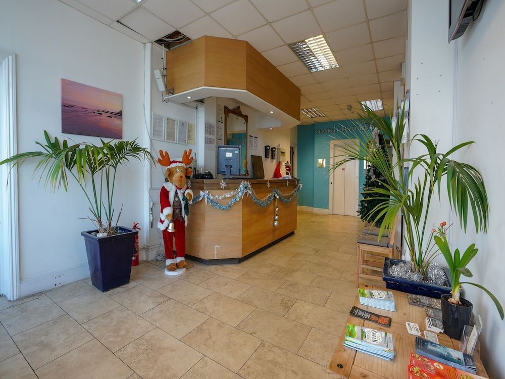 Shanklin Beach Hotel 2