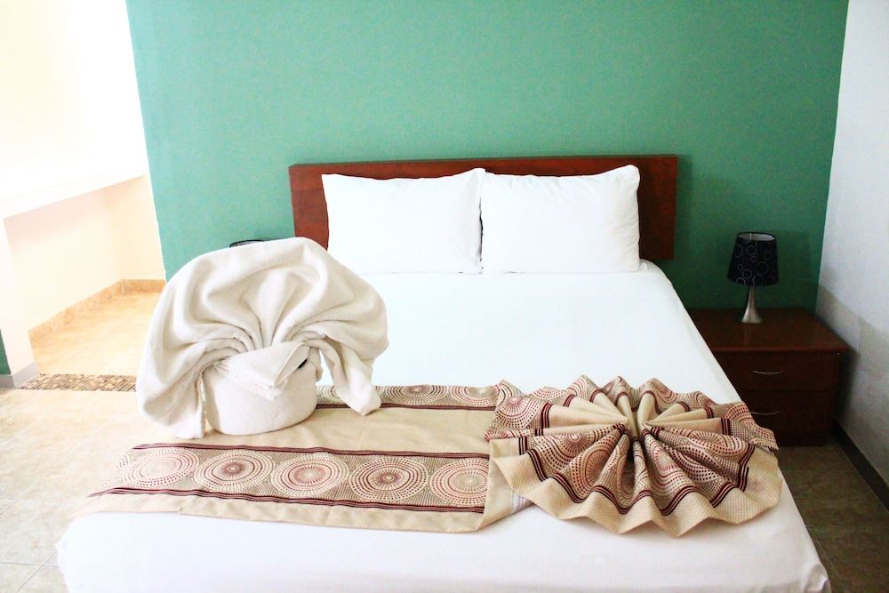 Maya Suites By LHMG 1