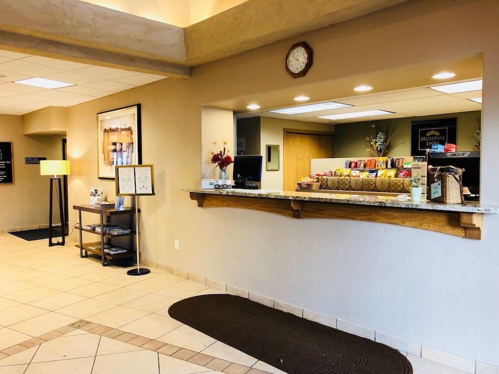 Broadway Inn Conference Center 2