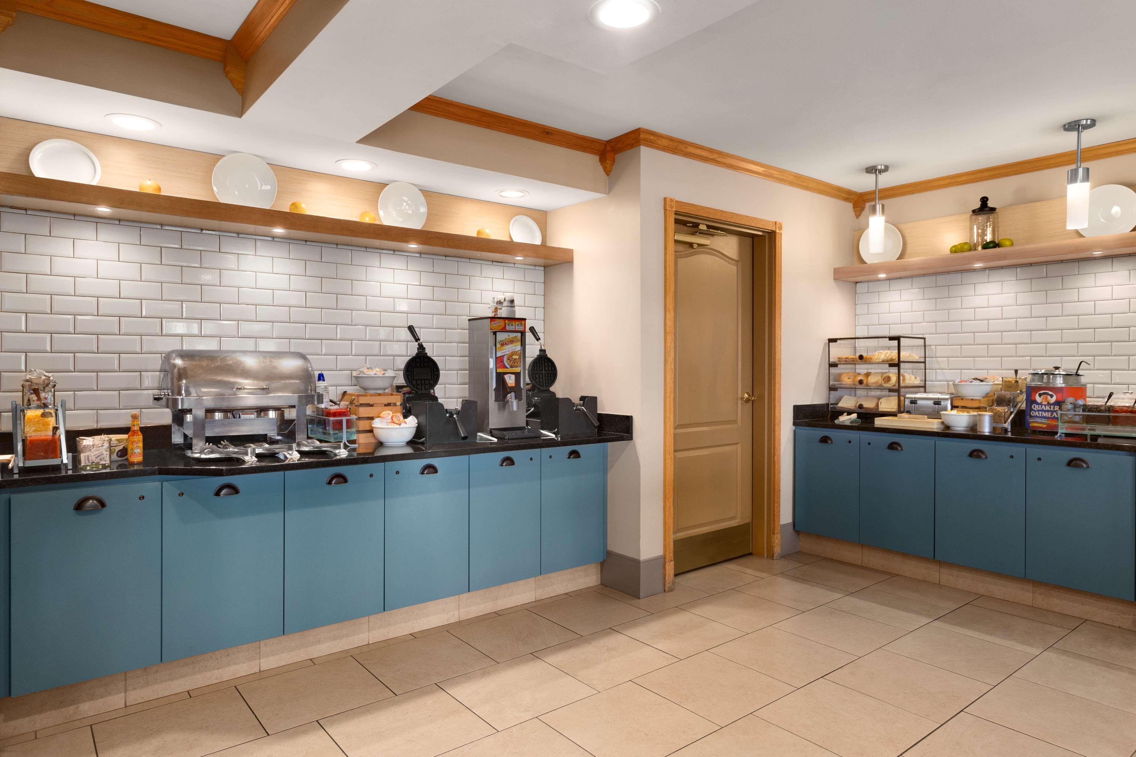 Country Inn & Suites Rochester South 1