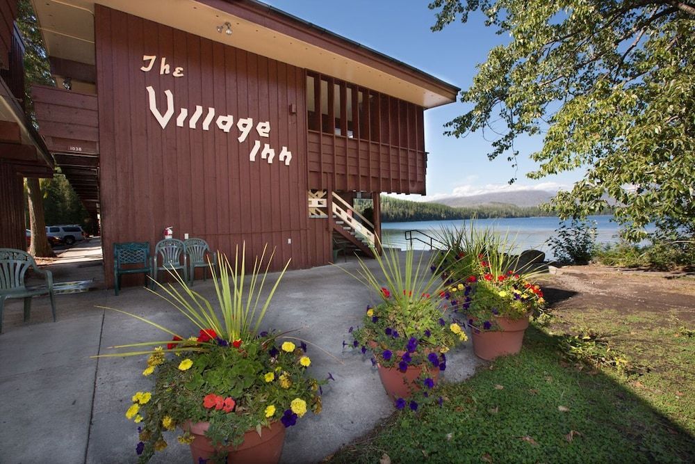 Village Inn At Apgar - Inside the Park 1