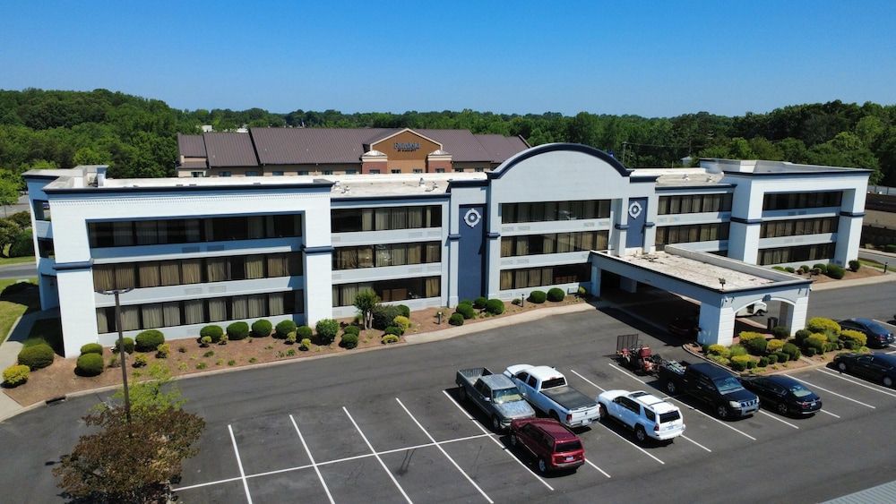 SureStay by Best Western Charlotte Matthews 1