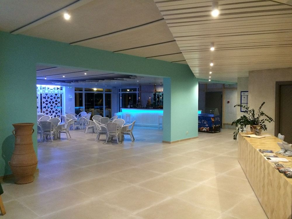 Irina Beach Hotel 2