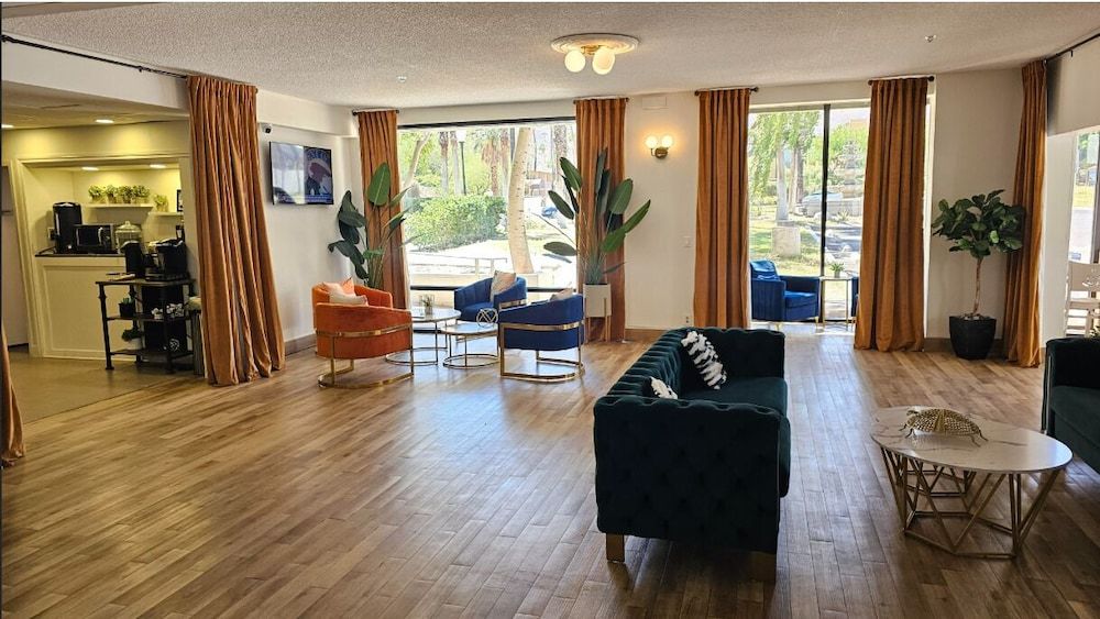 L3 Oasis Hotel 2