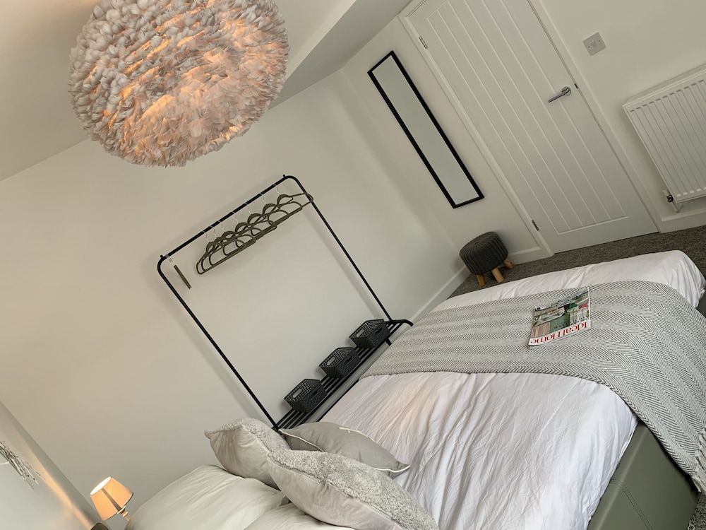 Charming Apartment Ilfracombe, Central Location 2